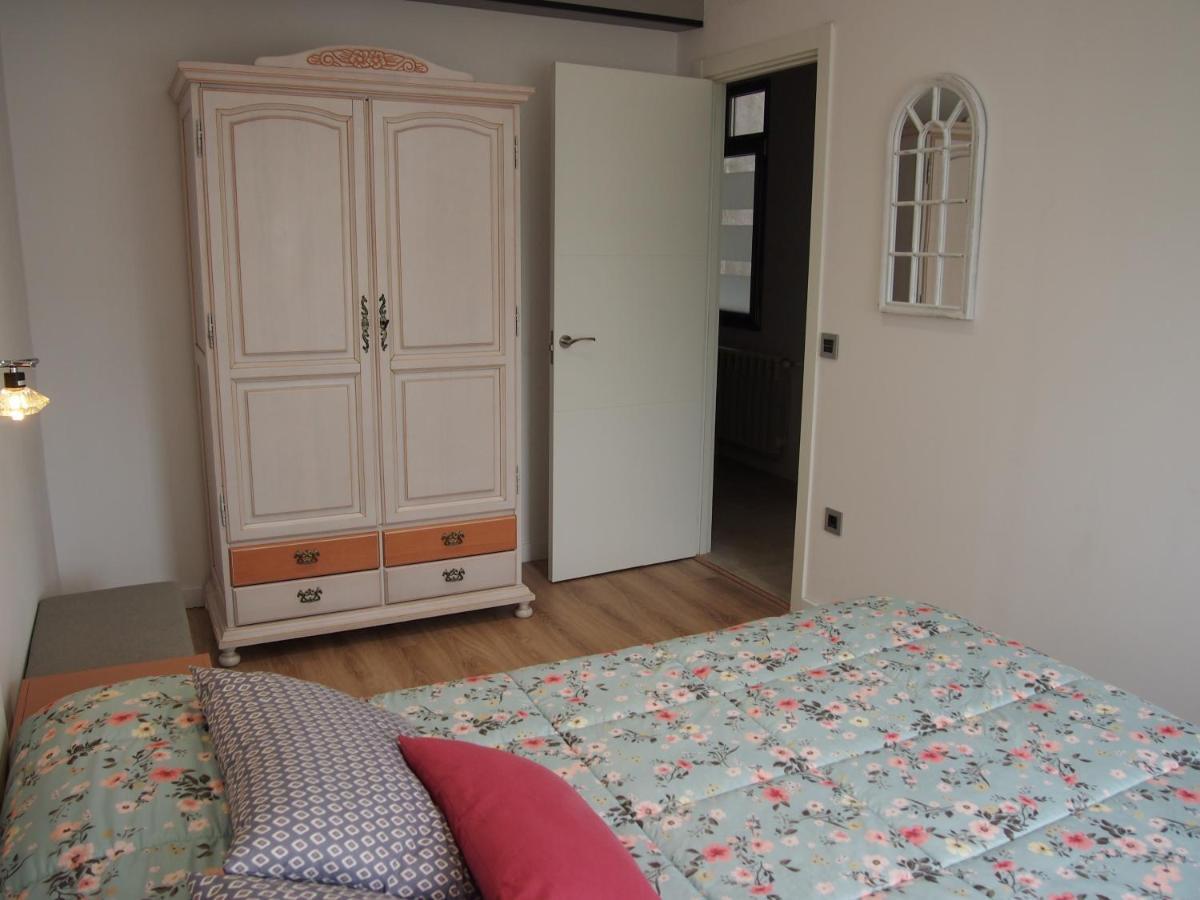 Apartamento Isaac Junto A La Muralla Romana Apartment Lugo Exterior photo